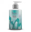 لوسیون مرطوب کننده صورت و بدن سی گل Seagull مدل Charisma حجم 250 میلی لیتر لوسیون مرطوب کننده صورت و بدن سی گل Seagull مدل Charisma حجم 250 میلی لیتر